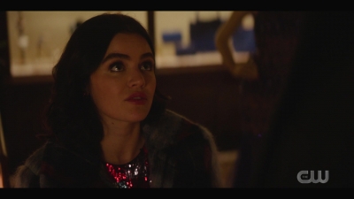 katy_keene_s01e04_internal_1080p_web_h264-hillary_1938.jpg