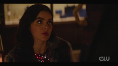 katy_keene_s01e04_internal_1080p_web_h264-hillary_1939.jpg