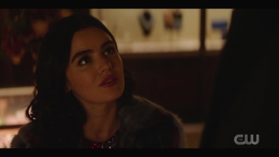 katy_keene_s01e04_internal_1080p_web_h264-hillary_1945.jpg