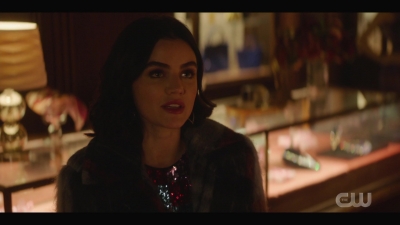 katy_keene_s01e04_internal_1080p_web_h264-hillary_1961.jpg