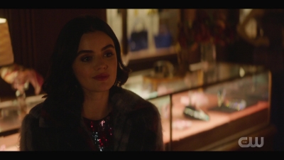 katy_keene_s01e04_internal_1080p_web_h264-hillary_1968.jpg