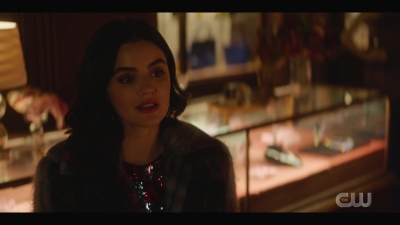 katy_keene_s01e04_internal_1080p_web_h264-hillary_1969.jpg
