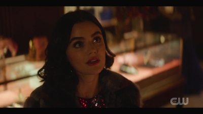 katy_keene_s01e04_internal_1080p_web_h264-hillary_1976.jpg