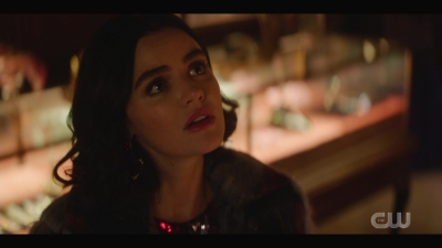 katy_keene_s01e04_internal_1080p_web_h264-hillary_1992.jpg