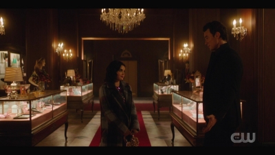 katy_keene_s01e04_internal_1080p_web_h264-hillary_1994.jpg