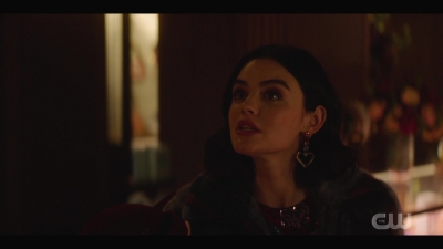 katy_keene_s01e04_internal_1080p_web_h264-hillary_2007.jpg