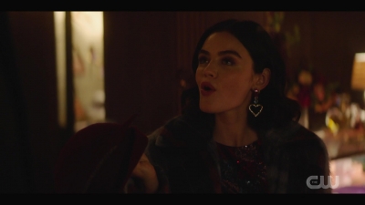 katy_keene_s01e04_internal_1080p_web_h264-hillary_2011.jpg