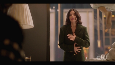 katy_keene_s01e04_internal_1080p_web_h264-hillary_2086.jpg