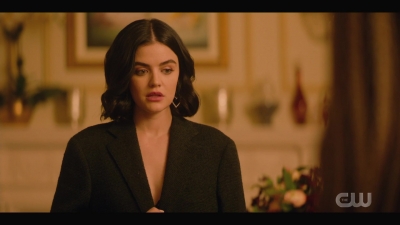 katy_keene_s01e04_internal_1080p_web_h264-hillary_2136.jpg