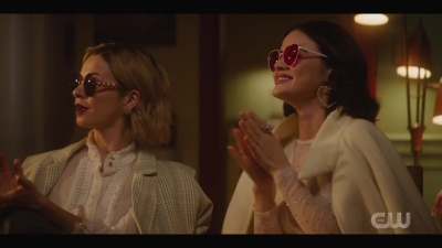 katy_keene_s01e05_internal_1080p_web_h264-trump_0046.jpg