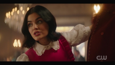 katy_keene_s01e05_internal_1080p_web_h264-trump_0260.jpg