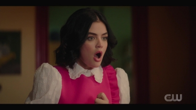 katy_keene_s01e05_internal_1080p_web_h264-trump_0440.jpg