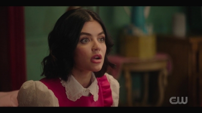 katy_keene_s01e05_internal_1080p_web_h264-trump_0480.jpg