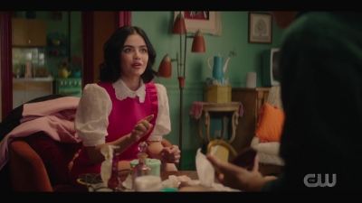 katy_keene_s01e05_internal_1080p_web_h264-trump_0492.jpg