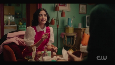 katy_keene_s01e05_internal_1080p_web_h264-trump_0493.jpg