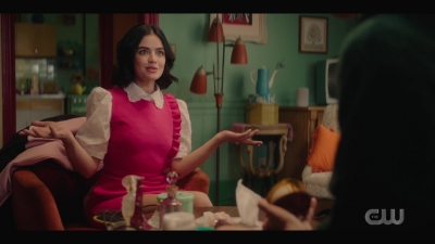 katy_keene_s01e05_internal_1080p_web_h264-trump_0494.jpg