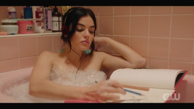 katy_keene_s01e05_internal_1080p_web_h264-trump_0863.jpg