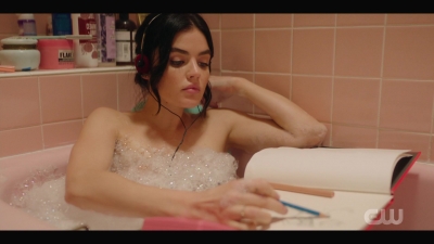 katy_keene_s01e05_internal_1080p_web_h264-trump_0864.jpg