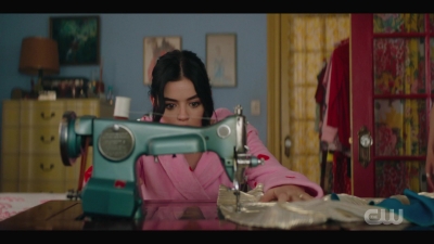 katy_keene_s01e05_internal_1080p_web_h264-trump_0901.jpg