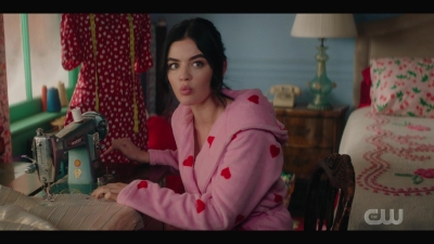 katy_keene_s01e05_internal_1080p_web_h264-trump_0908.jpg