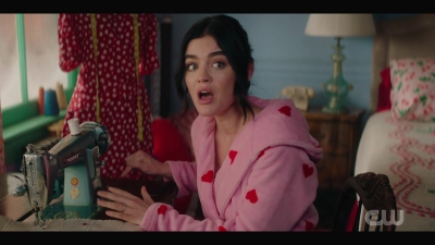katy_keene_s01e05_internal_1080p_web_h264-trump_0916.jpg