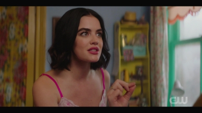 katy_keene_s01e05_internal_1080p_web_h264-trump_1040.jpg