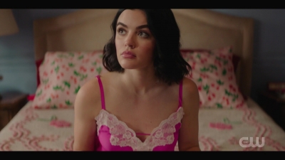 katy_keene_s01e05_internal_1080p_web_h264-trump_1166.jpg