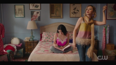 katy_keene_s01e05_internal_1080p_web_h264-trump_1181.jpg