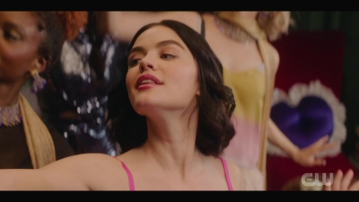 katy_keene_s01e05_internal_1080p_web_h264-trump_1309.jpg