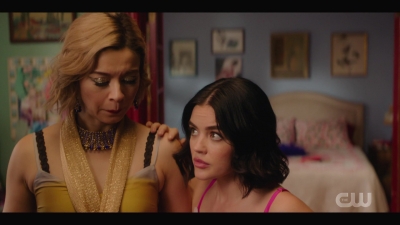 katy_keene_s01e05_internal_1080p_web_h264-trump_1323.jpg