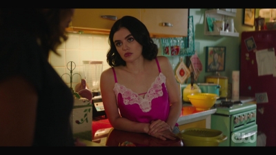 katy_keene_s01e05_internal_1080p_web_h264-trump_1374.jpg
