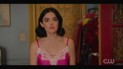 katy_keene_s01e05_internal_1080p_web_h264-trump_1518.jpg