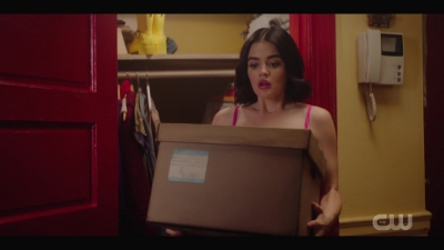 katy_keene_s01e05_internal_1080p_web_h264-trump_1969.jpg