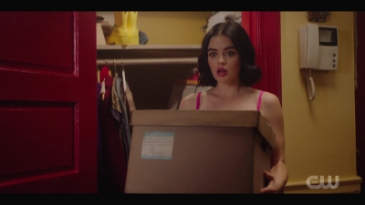 katy_keene_s01e05_internal_1080p_web_h264-trump_1970.jpg