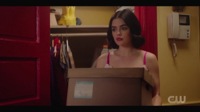 katy_keene_s01e05_internal_1080p_web_h264-trump_1972.jpg