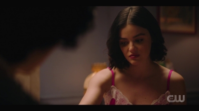 katy_keene_s01e05_internal_1080p_web_h264-trump_2006.jpg