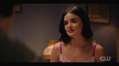 katy_keene_s01e05_internal_1080p_web_h264-trump_2019.jpg