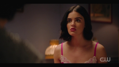 katy_keene_s01e05_internal_1080p_web_h264-trump_2081.jpg