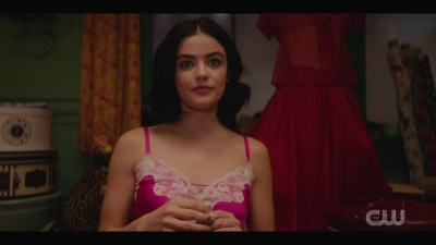 katy_keene_s01e05_internal_1080p_web_h264-trump_2114.jpg