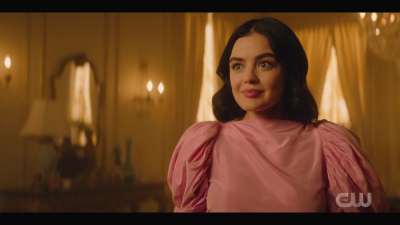 katy_keene_s01e05_internal_1080p_web_h264-trump_2388.jpg