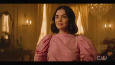 katy_keene_s01e05_internal_1080p_web_h264-trump_2392.jpg