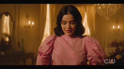 katy_keene_s01e05_internal_1080p_web_h264-trump_2398.jpg