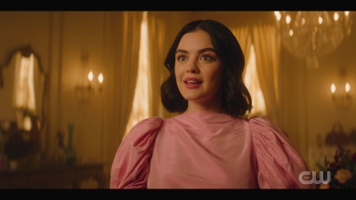 katy_keene_s01e05_internal_1080p_web_h264-trump_2404.jpg