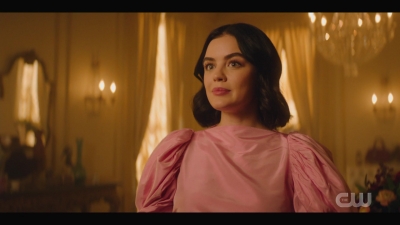 katy_keene_s01e05_internal_1080p_web_h264-trump_2405.jpg