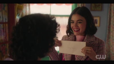 katy_keene_s01e05_internal_1080p_web_h264-trump_2452.jpg
