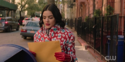 katy_keene_s01e06_1080p_webrip_x264-xlf_0020.jpg