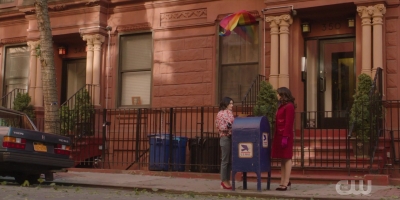 katy_keene_s01e06_1080p_webrip_x264-xlf_0026.jpg