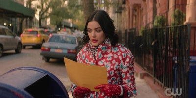 katy_keene_s01e06_1080p_webrip_x264-xlf_0035.jpg