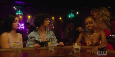 katy_keene_s01e06_1080p_webrip_x264-xlf_0138.jpg
