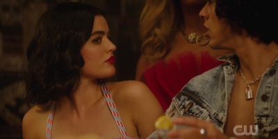 katy_keene_s01e06_1080p_webrip_x264-xlf_0149.jpg